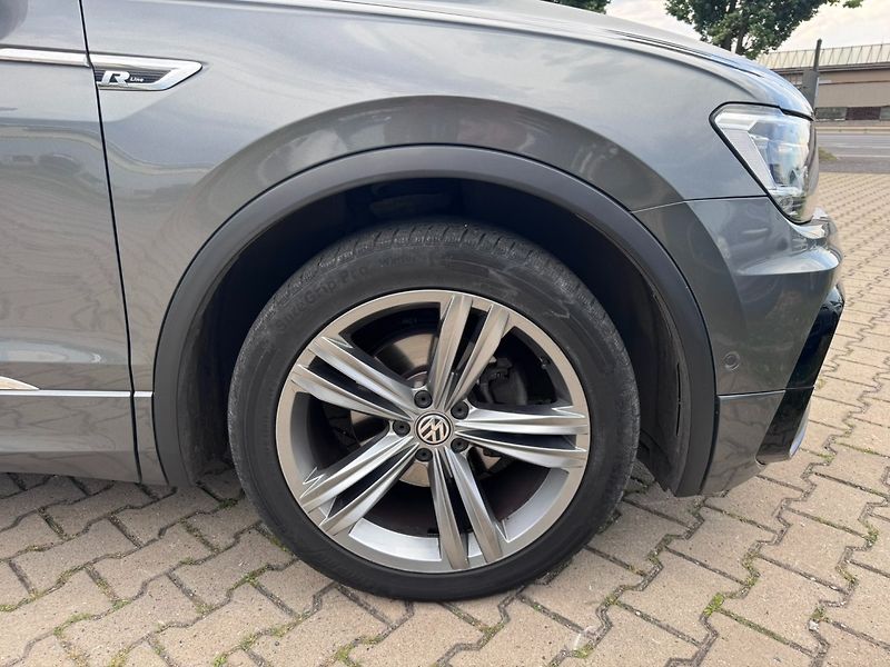 Volkswagen Tiguan (2020) R-LINE 1,5 TSI 110 KW 1. MAJ - fotka 17 z 50