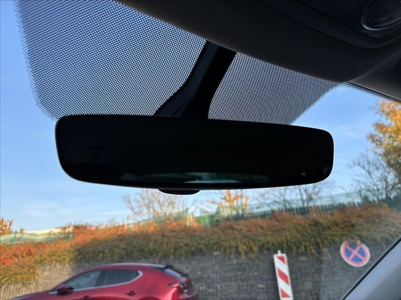 Škoda Karoq 2,0 TDi 110kW Style ADAPTIV - fotka 40 z 45