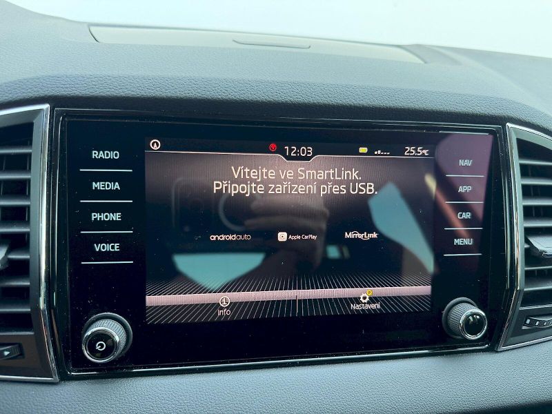 Škoda Karoq (2020) 1.5 TSI 110kW DSG Style - fotka 24 z 35