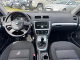 Škoda Octavia (2010) 1,4 TSI 90 KW KOLA 2. MAJ - náhled 24