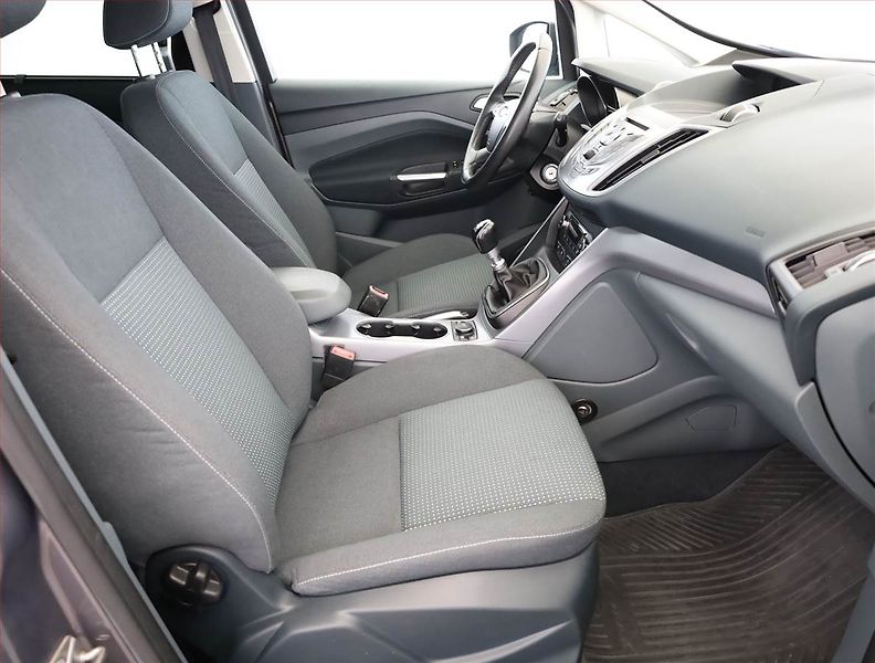 Ford Grand C-MAX (2015) Trend 1.0 EcoBoost, Tempomat - fotka 7 z 17