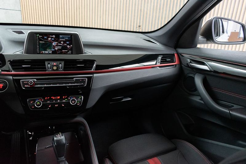BMW X1 xDrive20d 140kW*SPORT LINE*ČR* - fotka 9 z 45