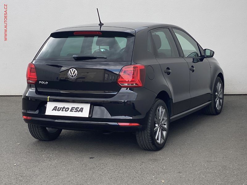 Volkswagen Polo (2014) 1.0 MPi, Fresh, +ALU - fotka 4 z 17