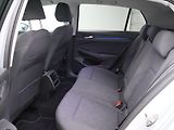 Volkswagen Golf 1,0 TSI 81kW Life M6 - náhled 13