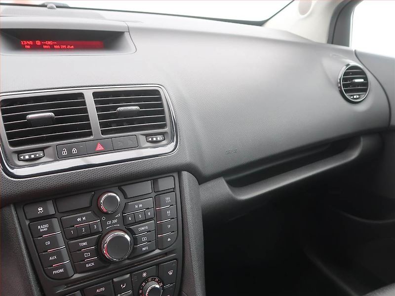 Opel Meriva (2015) 1.4 i, Serv.kniha, Tempomat - fotka 10 z 14