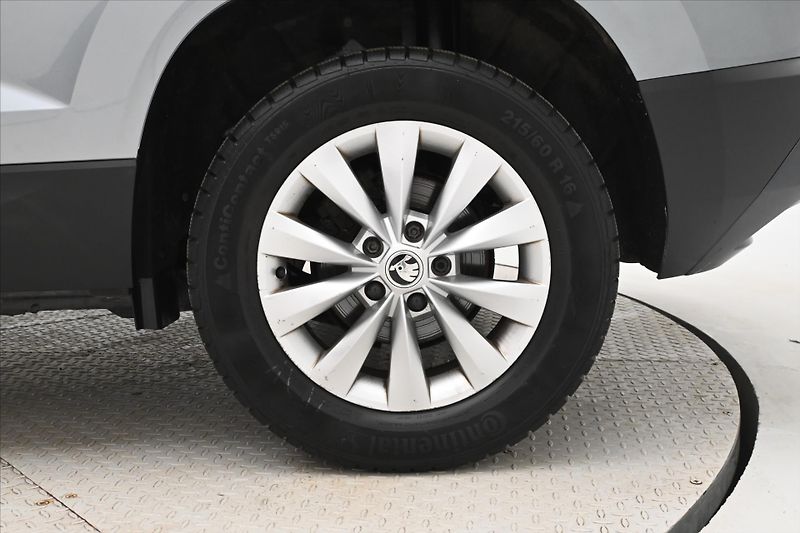 Škoda Karoq 2,0 TDI 85 kW Clever Záruka až - fotka 31 z 31