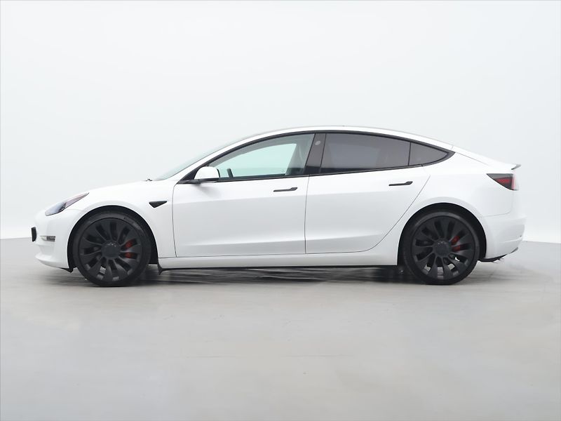 Tesla Model 3 LR 4WD Performance SOH 99% - fotka 4 z 28
