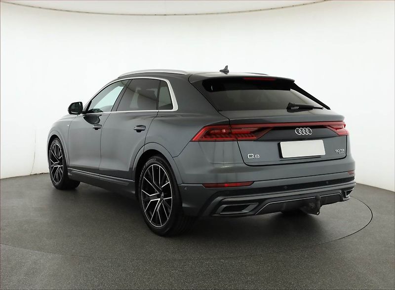 Audi Q8 (2018) 50 TDI - fotka 4 z 20
