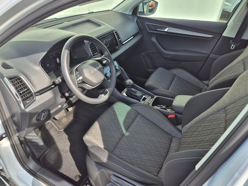 Škoda Karoq (2025) Top Selection 1.5TSi 110kW 7°D - fotka 11 z 32
