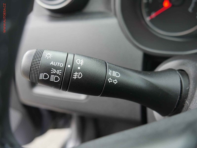 Dacia Duster (2020) 1.0 TCe, ČR, AC, temp - fotka 14 z 19