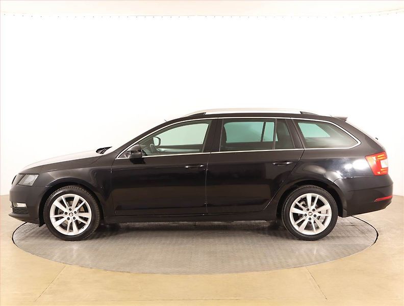 Škoda Octavia (2019) 1.0 TSI, Serv.kniha, Tempomat - fotka 3 z 17
