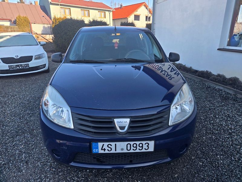 Dacia Sandero (2009) 1.4 MPI - fotka 7 z 19