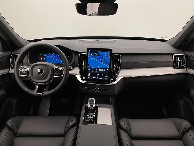 Volvo XC90 (2026) B5 AWD AUT BLACK EDITION PLUS  - fotka 2 z 73