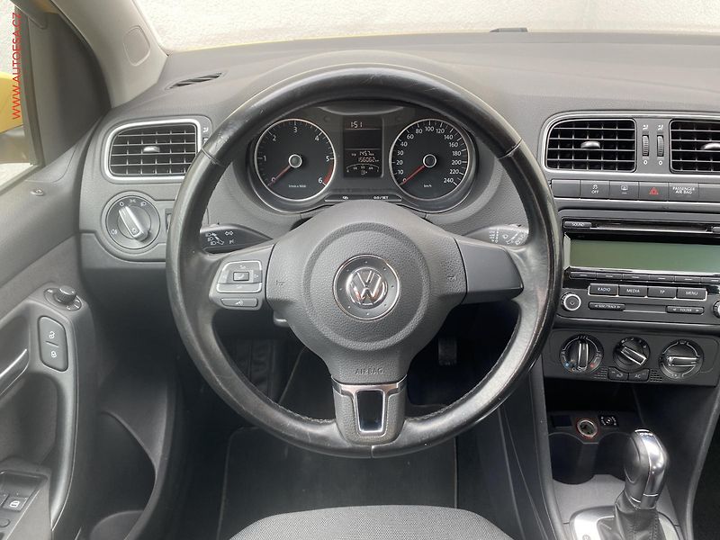 Volkswagen Polo (2010) 1.6 TDi, Comfortline, DSG - fotka 11 z 14