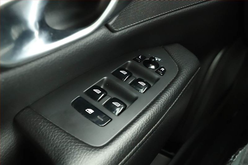 Volvo V90 (2019) D4, Automat, Kůže, Navi - fotka 17 z 18
