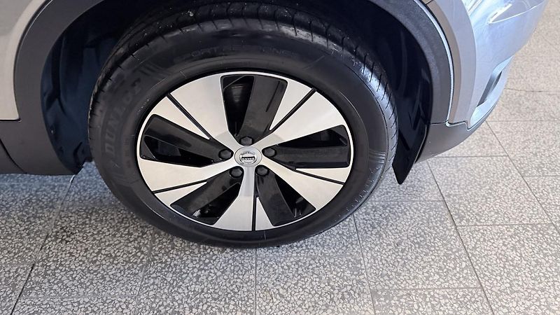 Volvo XC40 (2021) T4,Inscription ,REZERVOVÁNO  - fotka 22 z 50