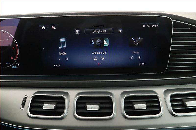 Mercedes-Benz GLE (2024) 450 d, AMG Line, HUD - fotka 14 z 22