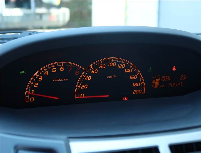 Toyota Yaris (2010) 1.0 VVT-i, Serv.kniha, po STK - fotka 11 z 15