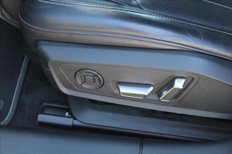 Audi A6 3,0 50TDi  50,S-LINE,TOP,DPH - fotka 16 z 38