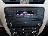 Škoda Octavia (2013) Elegance 1.6 TDI, Tempomat - náhled 13