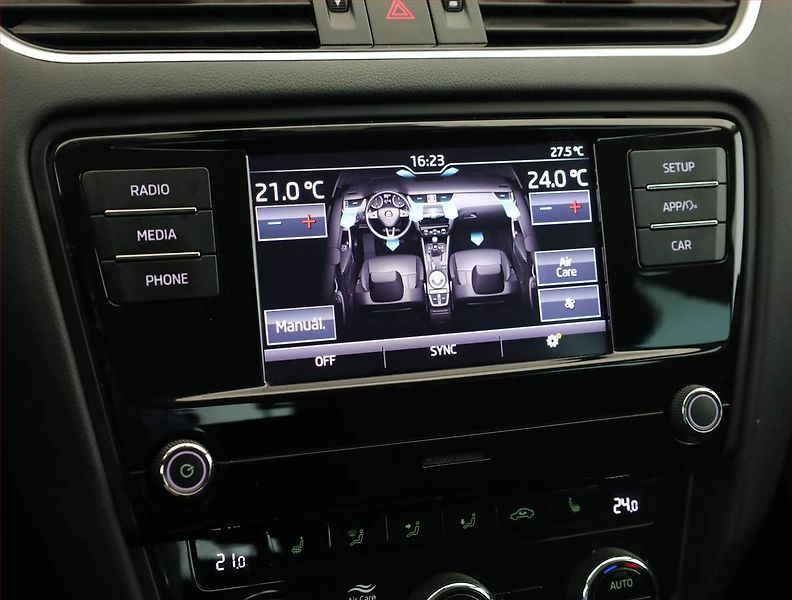 Škoda Octavia (2020) Ambition 1.5 TSI, ČR,1.maj - fotka 14 z 18