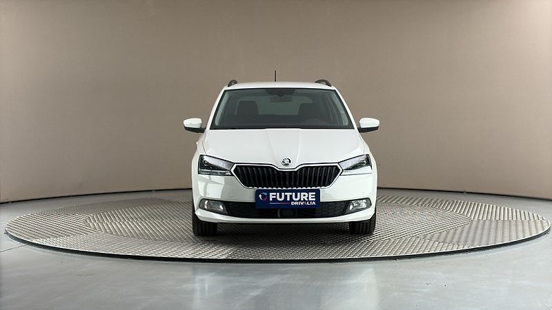 Škoda Fabia 1.0 TSI Ambition Combi - fotka 3 z 23