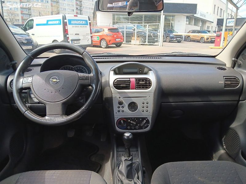 Opel Corsa 1.2 - fotka 11 z 23