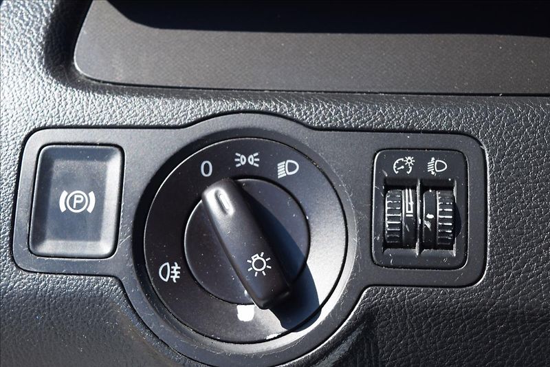 Volkswagen Passat 1,9 TDI 77KW KLIMA 1XMAJITEL - fotka 34 z 46