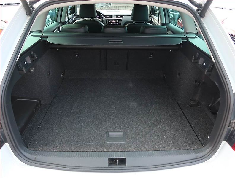 Škoda Octavia (2020) Scout 2.0 TDI, 4X4, Automat - fotka 14 z 16