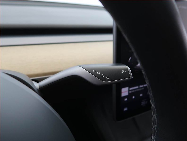 Tesla Model Y (2022) Long Range AWD 79kWh, SoH 89% - fotka 12 z 33