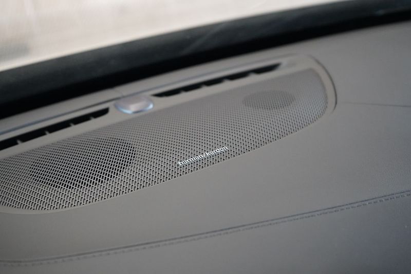 Volvo XC90 T8 AWD PLUS, Ventilace, 360° - fotka 26 z 48