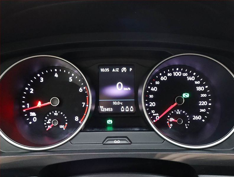 Volkswagen Tiguan (2020) R-Line 1.5 TSI - fotka 11 z 23