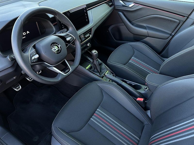 Škoda Scala 1.5TSi Monte Carlo 150PS NAVI - fotka 14 z 56