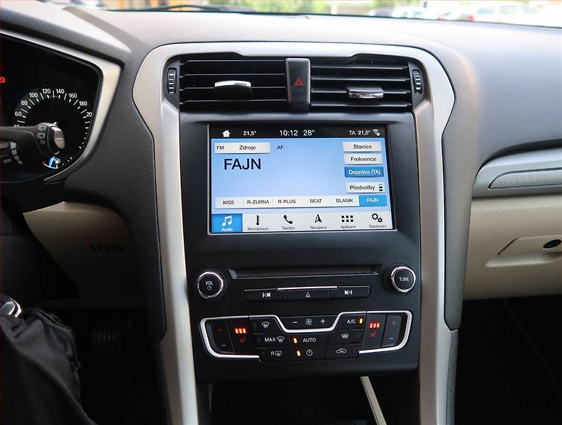 Ford Mondeo (2018) 2.0 TDCI, 4X4, Navi, Tempomat - fotka 12 z 20