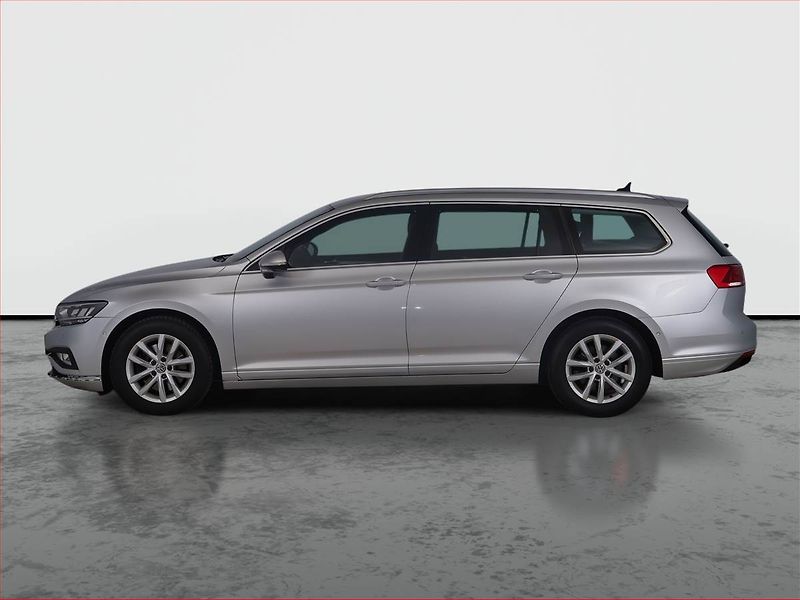 Volkswagen Passat (2020) 2.0 TDI, Automat, Navi - fotka 3 z 28