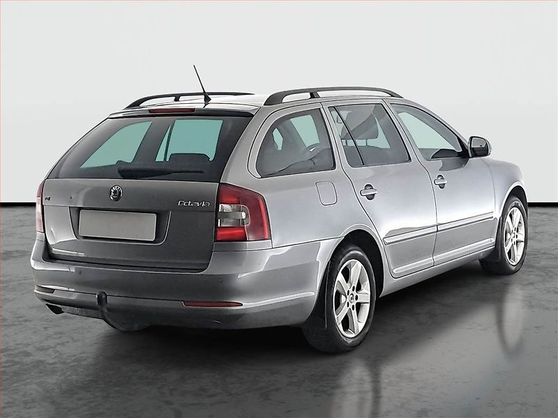 Škoda Octavia (2011) Elegance 1.6 TDI, Serv.kniha - fotka 5 z 15