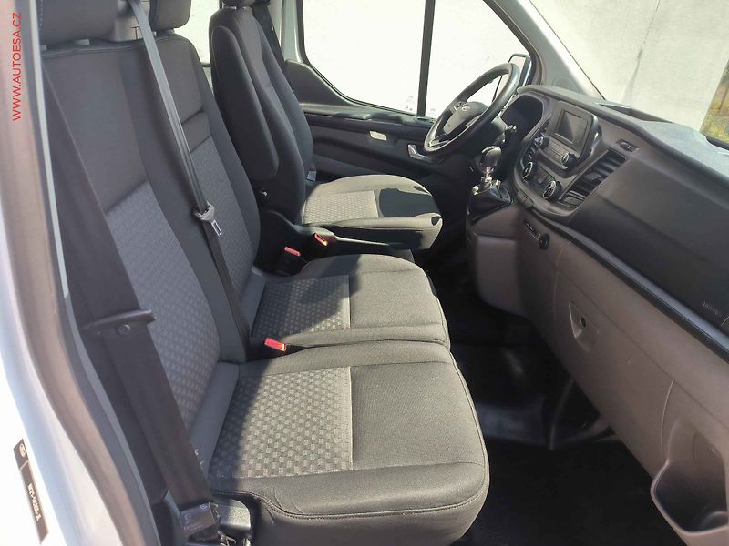 Ford Transit Custom (2022) 2.0TDCi L2 9míst, Trend, 96kW - fotka 10 z 19