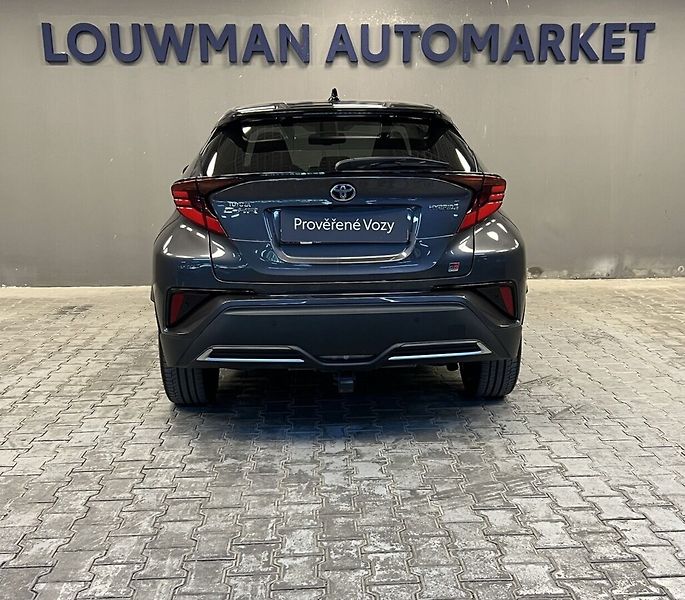 Toyota C-HR 2,0 HYBRID AT GR SPORT - fotka 15 z 17