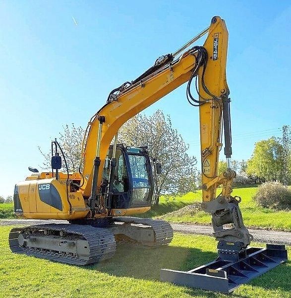 JCB (2014) 145 bagr širokopás 16t+ TILT  - fotka 2 z 6
