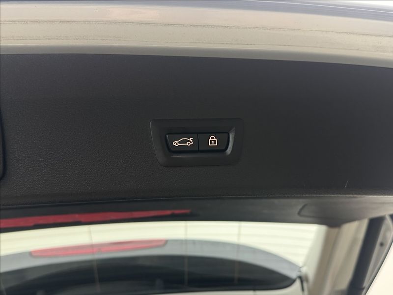BMW X1 2,0 18d AUTOMAT SERVIS ČR - fotka 43 z 44