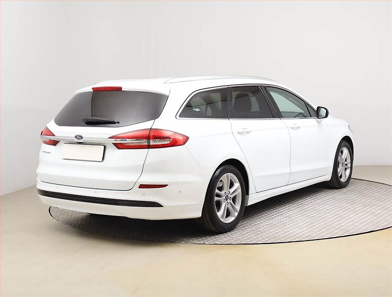 Ford Mondeo (2018) Trend 2.0 TDCI, Automat - fotka 5 z 24