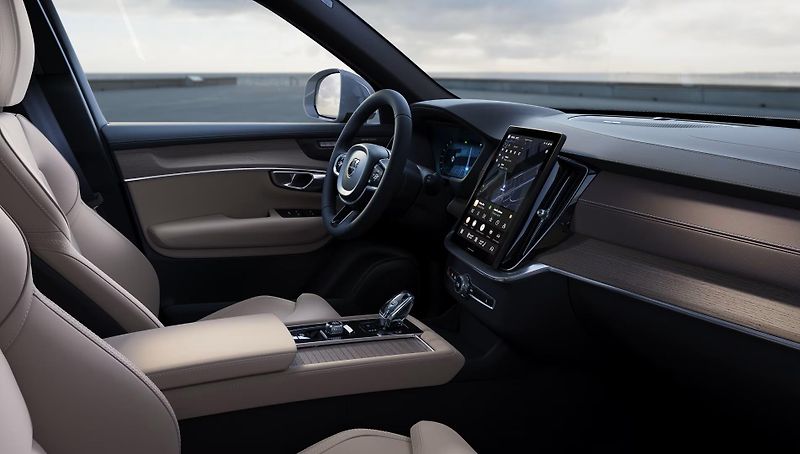 Volvo XC90 (2026) T8 PLUS BRIGHT +4SERVIS/ZÁRUKA - fotka 8 z 11