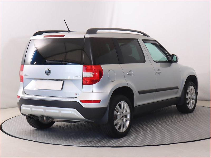 Škoda Yeti (2014) 2.0 TDI, 4X4, Tempomat - fotka 5 z 17