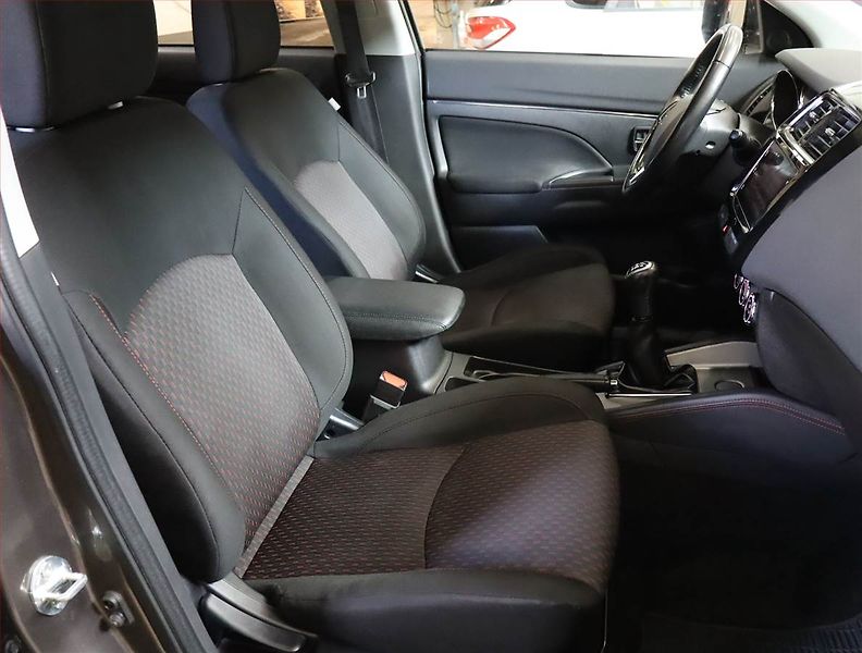 Mitsubishi ASX (2020) 1.6 MIVEC, Serv.kniha, Xenony - fotka 9 z 20