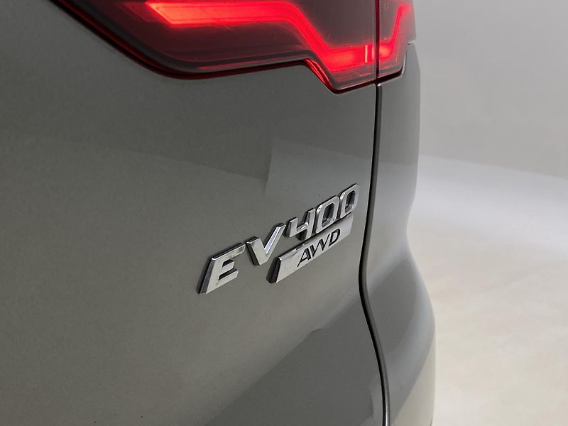 Jaguar I-Pace EV400 SE AWD AUT CZ - fotka 36 z 48
