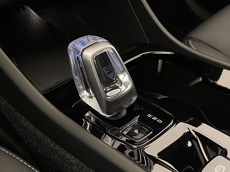 Volvo XC40 (2026) B3 AUT DARK ULTRA - fotka 37 z 66