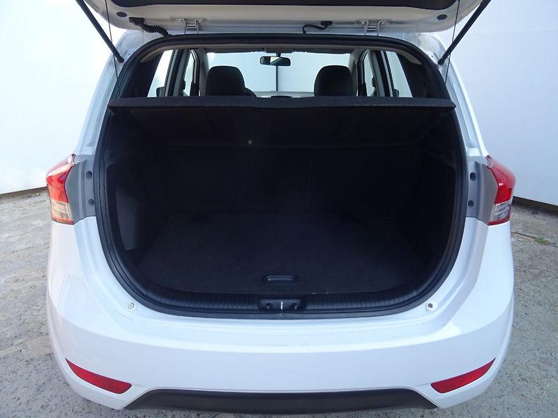Hyundai ix20 (2011) 1.4i,66kW,1majČR,klima - fotka 19 z 23