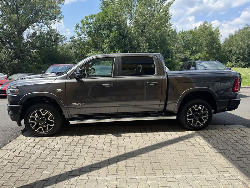 RAM 1500 5,7 HEMI Laramie Rambox - fotka 2 z 60
