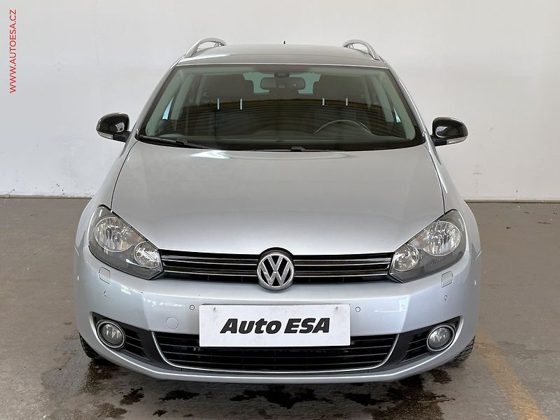 Volkswagen Golf (2011) 1.6 TDi, Style - fotka 2 z 14