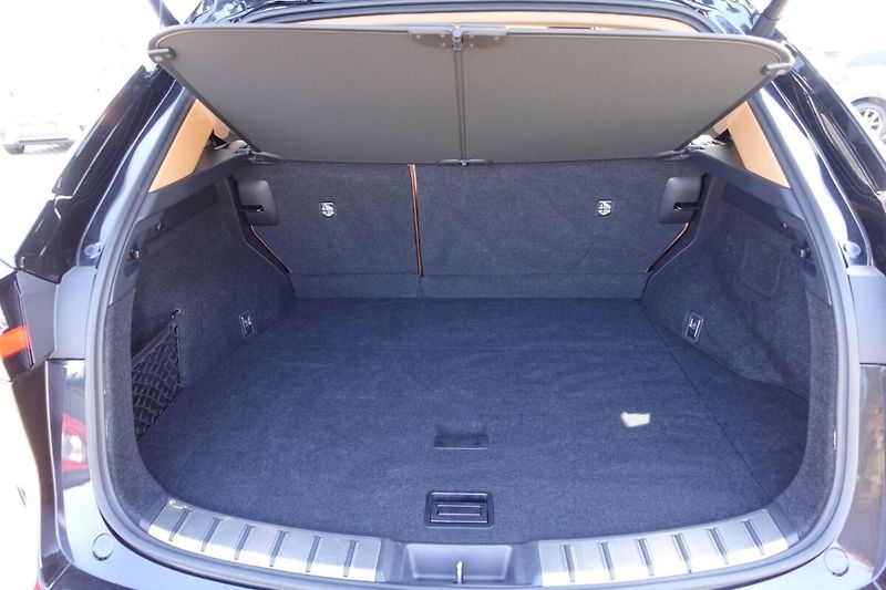 Lexus NX 350h NX350h Prestige 4x4 - fotka 17 z 36